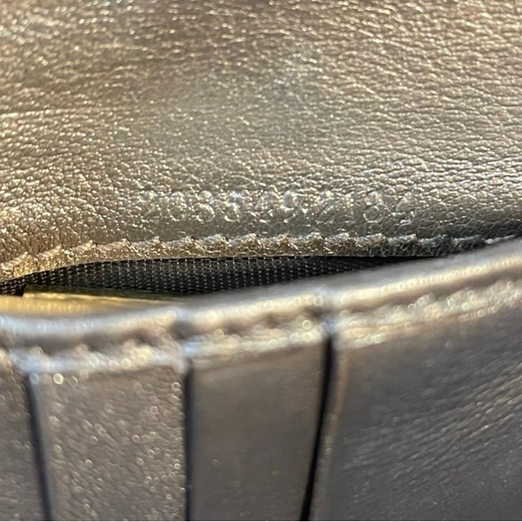 Authentic Gucci Guccissima heart Silver metallic Wallet - Picture 12 of 15